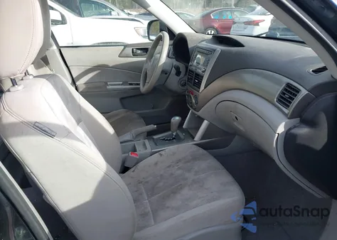 2009 Subaru Forester (Natl) X z USA, uszkodzony, nr VIN JF2SH616X9H721370